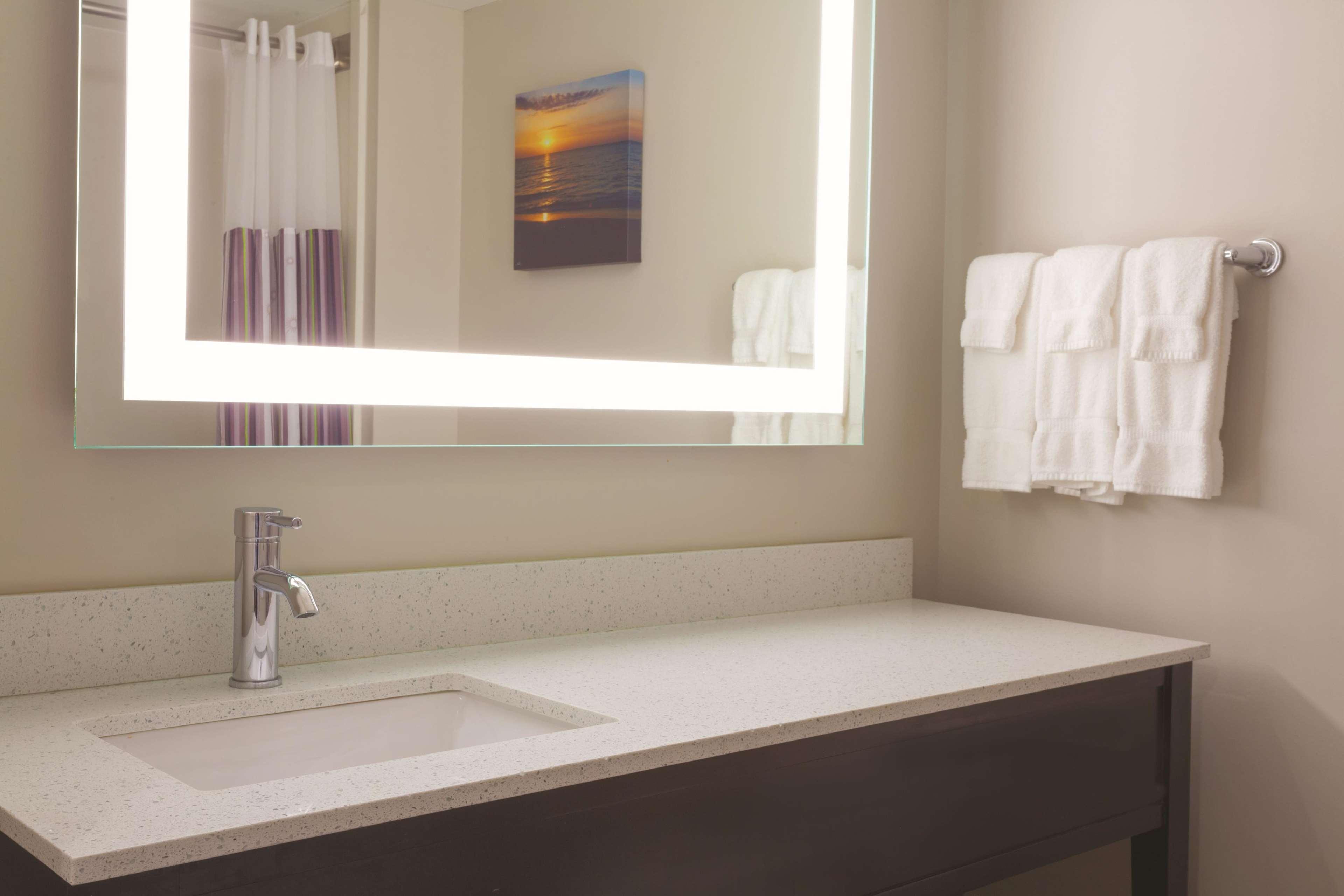La Quinta By Wyndham Columbus North Hotel Екстериор снимка