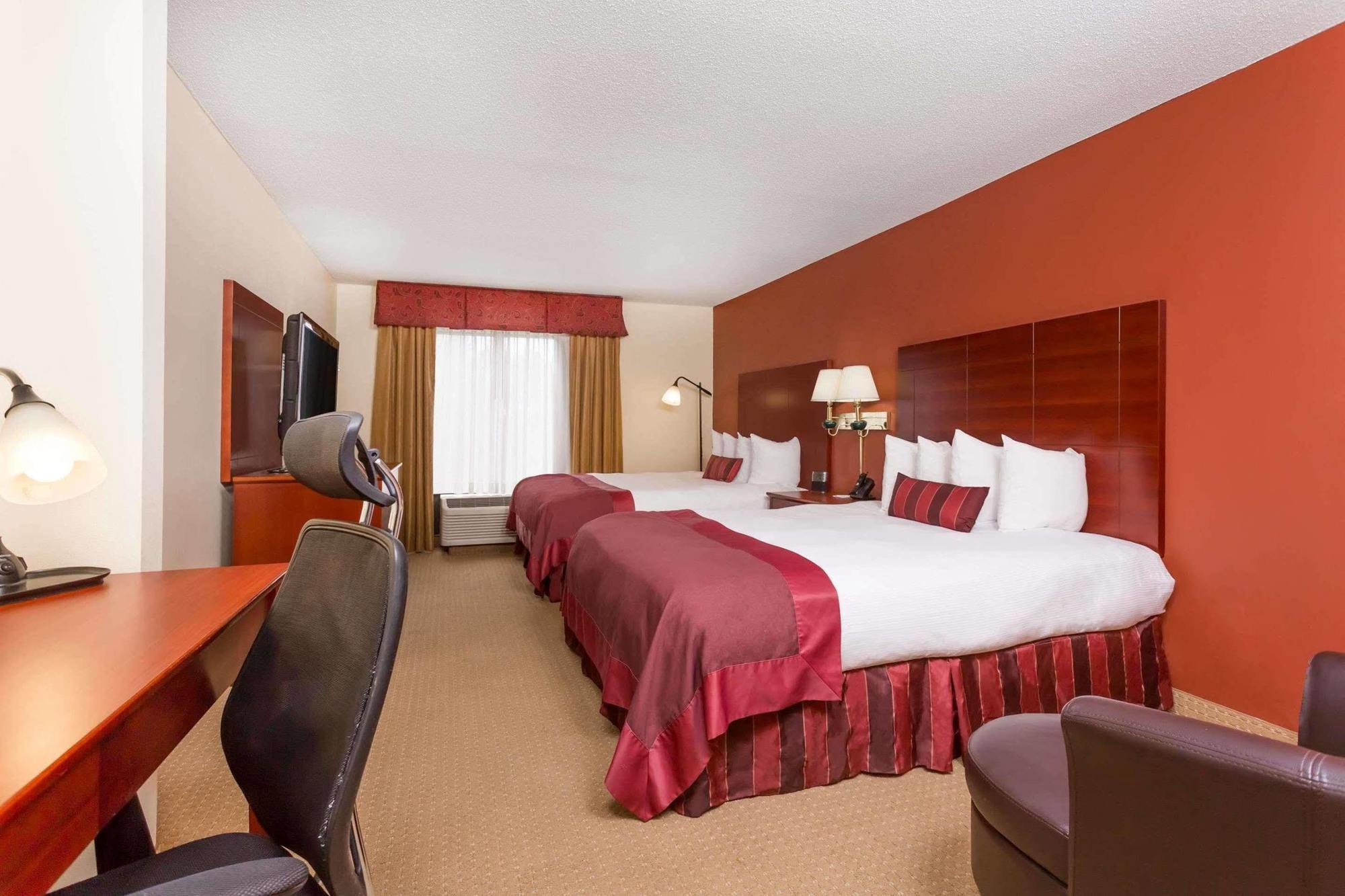 La Quinta By Wyndham Columbus North Hotel Екстериор снимка